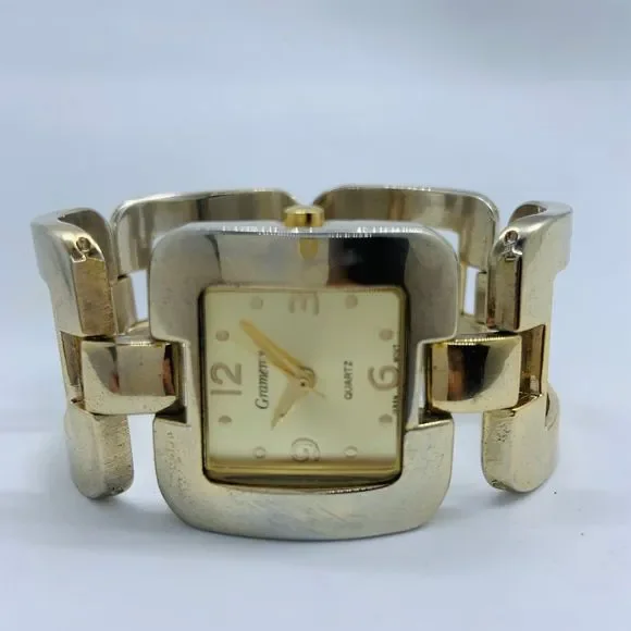 Accessories | Gramercy Women Gold Tone Dial 31mm Watch Size  display picture 1